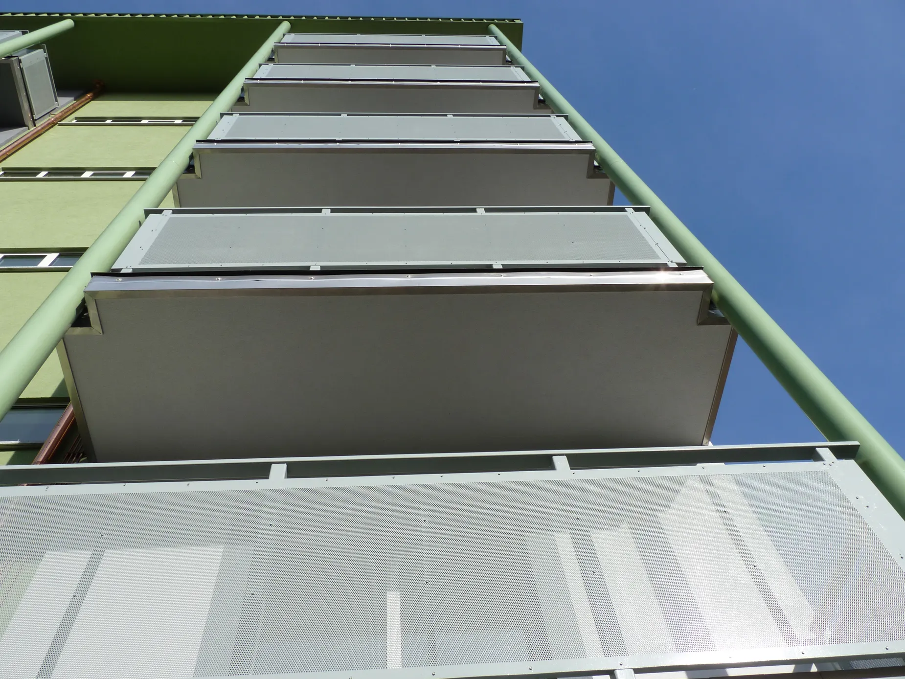 Edificio Residenziale Multipiano ALER — documentazione tecnica e fotografica, immagine 5 di 9
