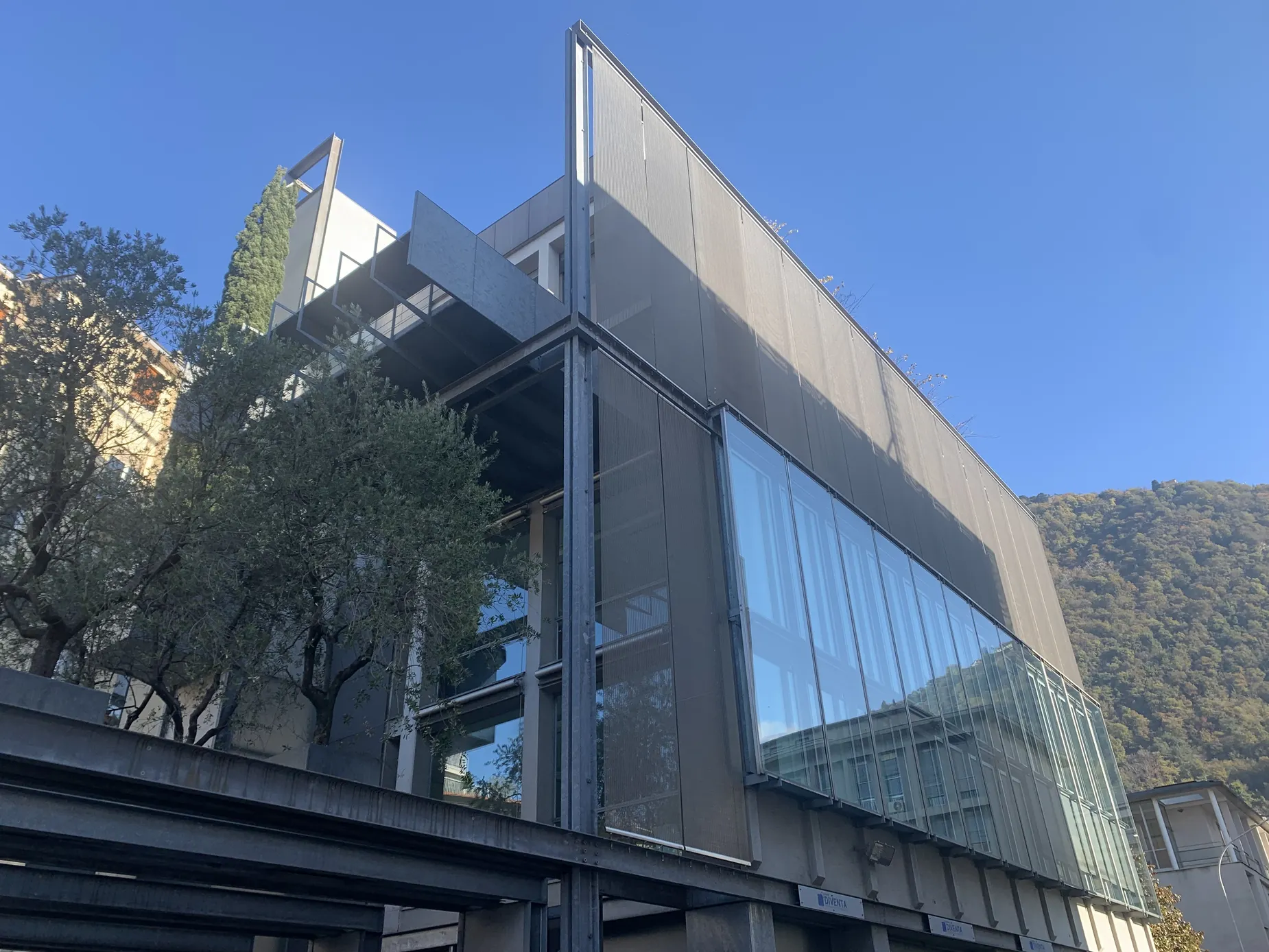 Edificio in Via E. Pessina — opera completata, immagine 10 di 10