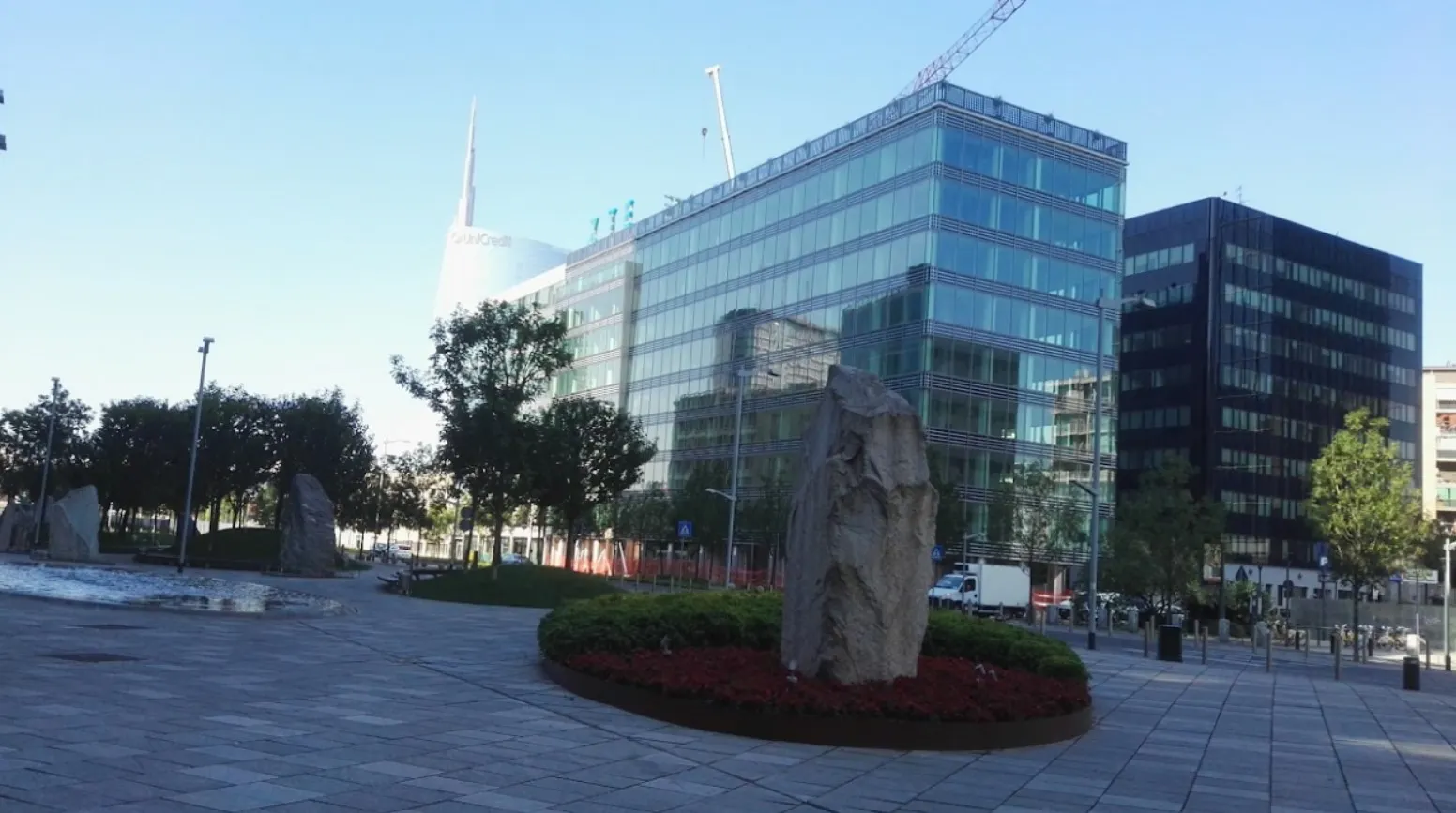 Edificio in Via Restelli — Milano (MI)