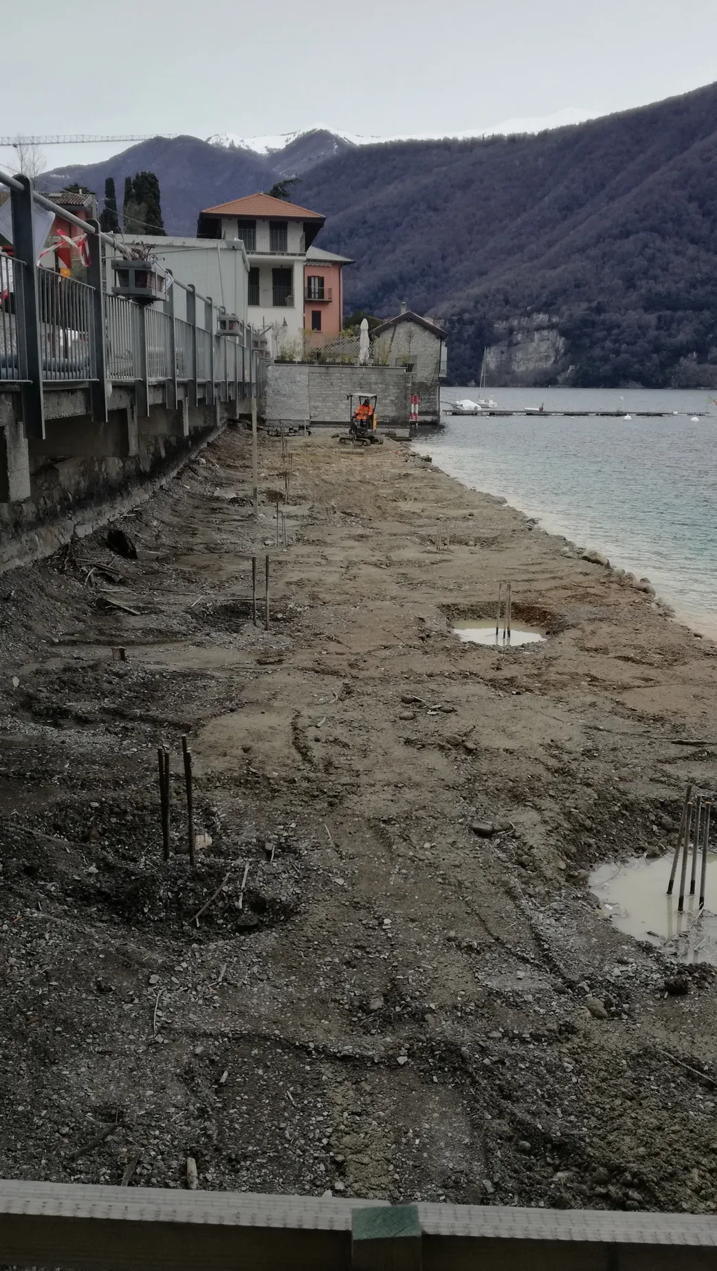 Parcheggio a raso — documentazione tecnica e fotografica, immagine 10 di 19