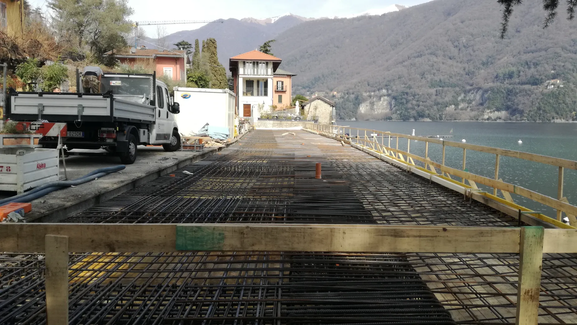 Parcheggio a raso — documentazione tecnica e fotografica, immagine 14 di 19